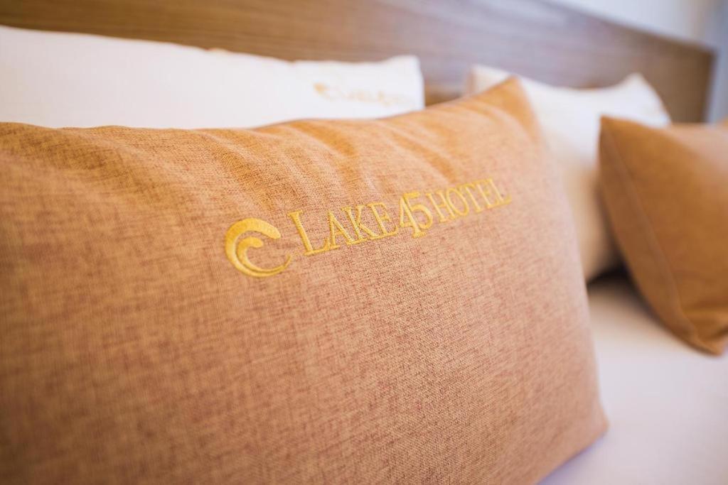 Lake 45 Hotel Naju Экстерьер фото