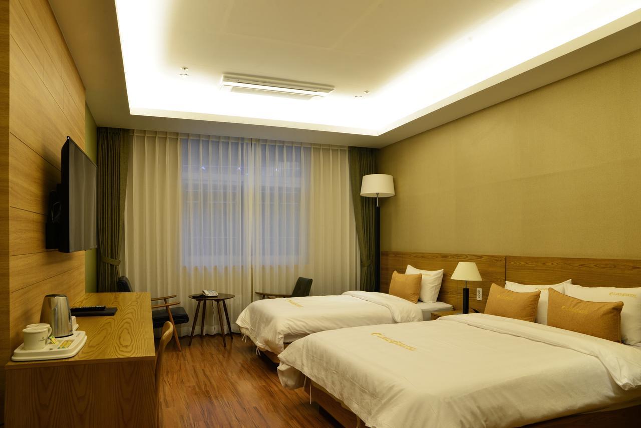 Lake 45 Hotel Naju Экстерьер фото